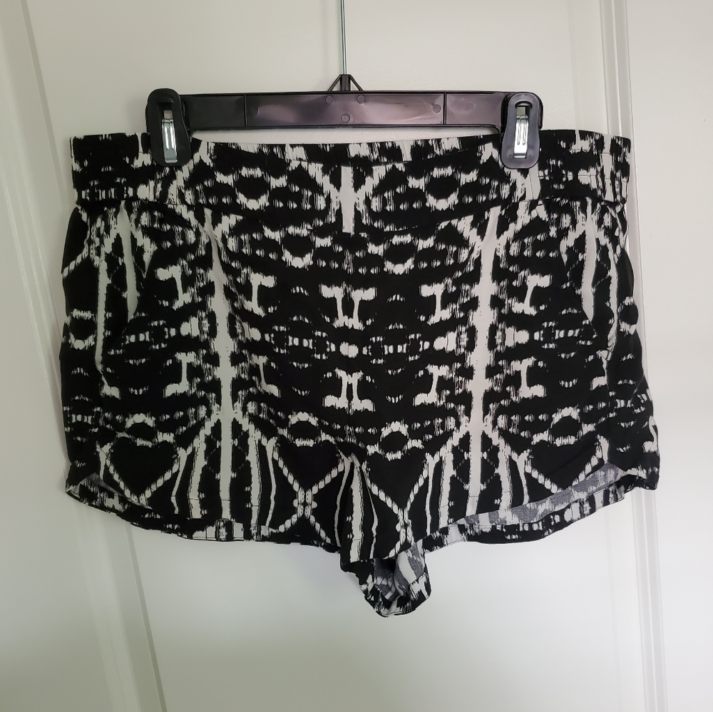 Express printed shorts